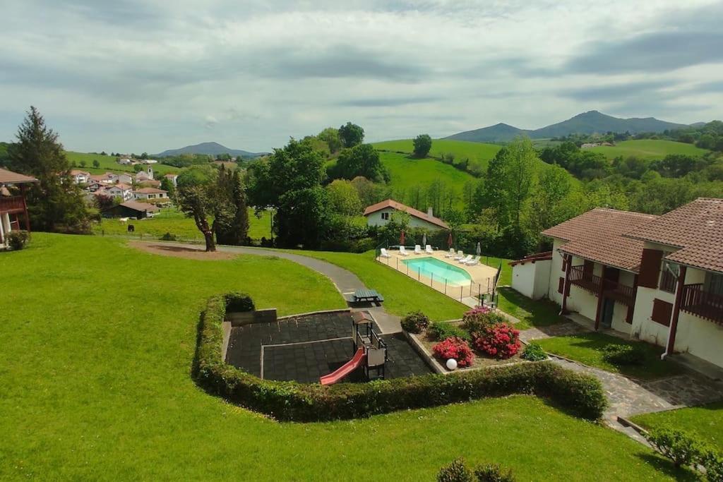 Adour Piscine Vue Montagnes Apartment Souraide Exterior photo