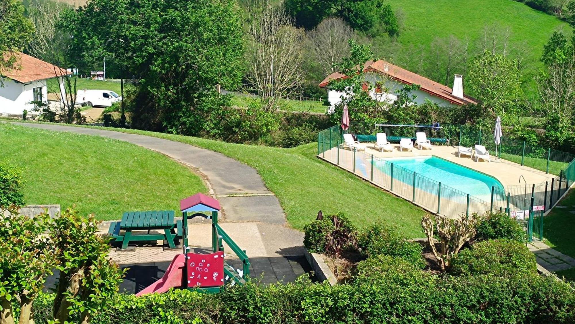Adour Piscine Vue Montagnes Apartment Souraide Exterior photo